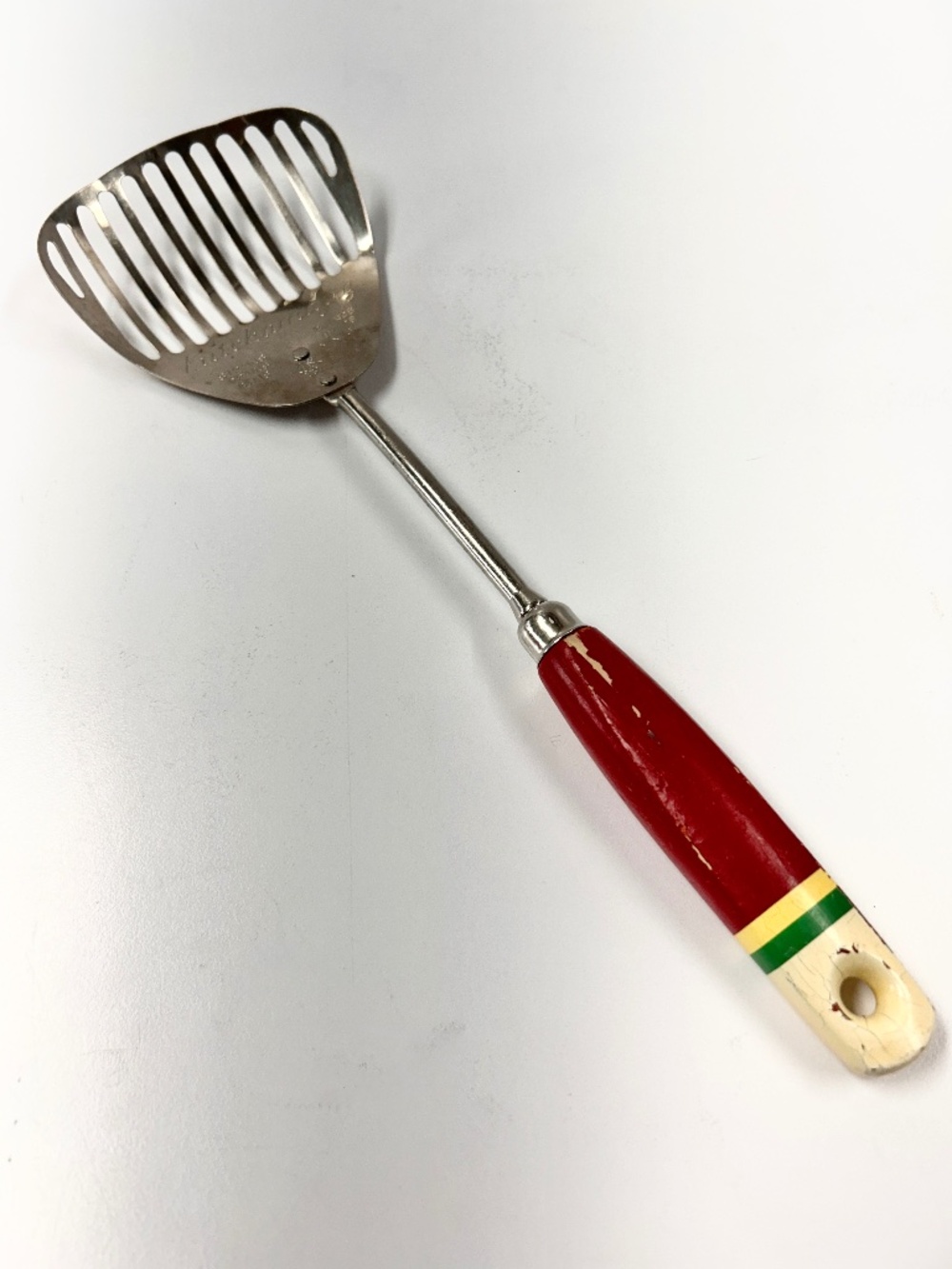 Vintage Kitchamajig Ecko USA Red Wooden Handle Strainer Kitchen Utensil